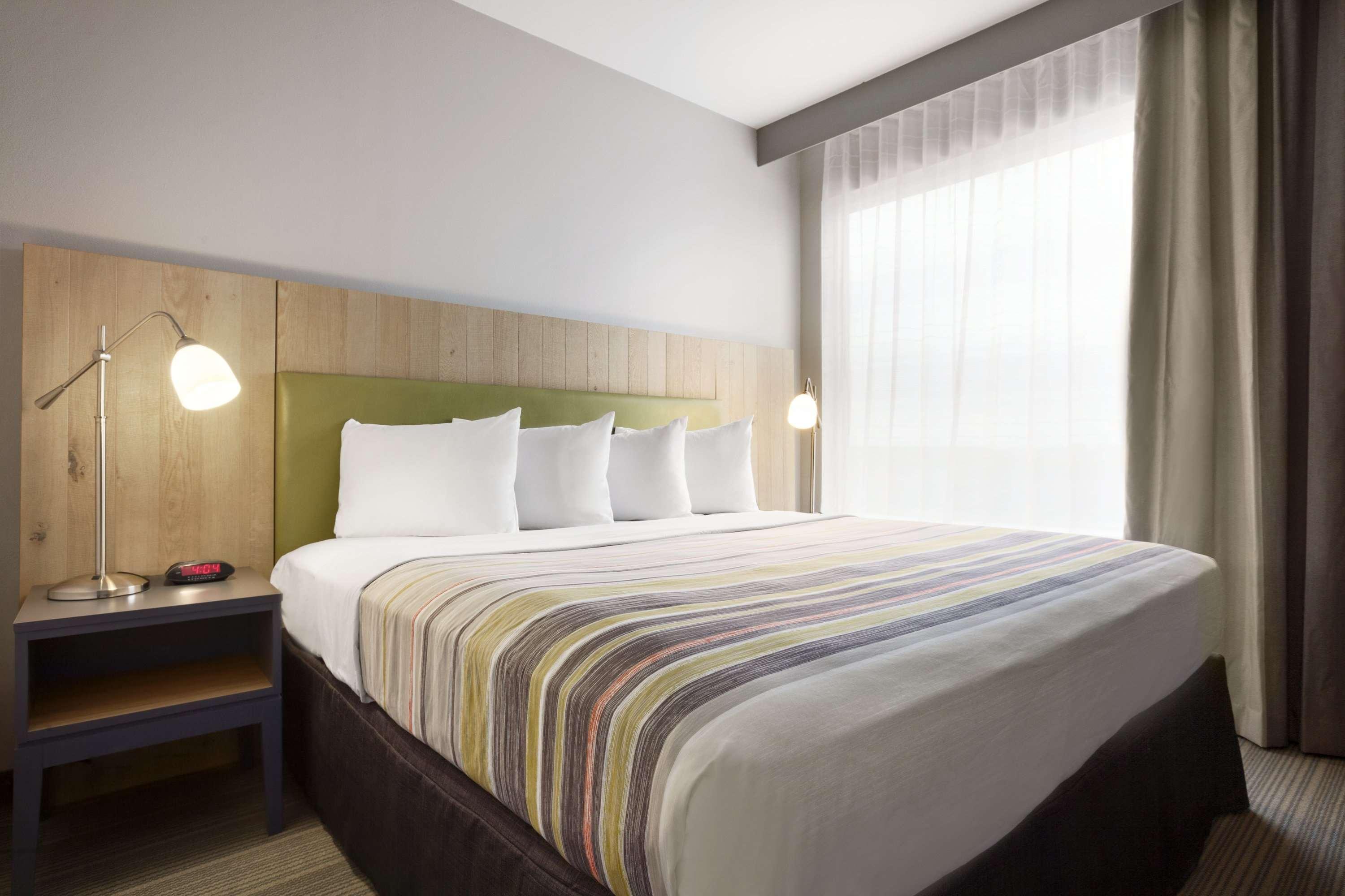 Country Inn & Suites By Radisson Bismarck Waterpark Exterior foto