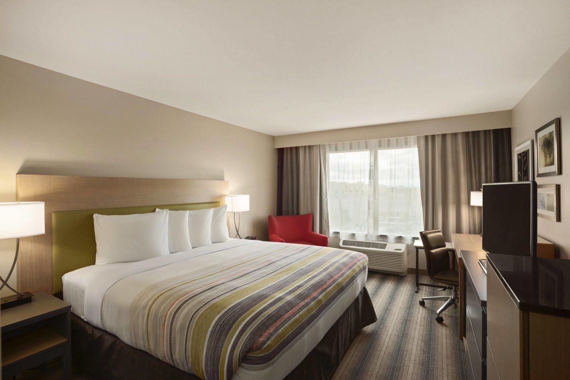 Country Inn & Suites By Radisson Bismarck Waterpark Exterior foto